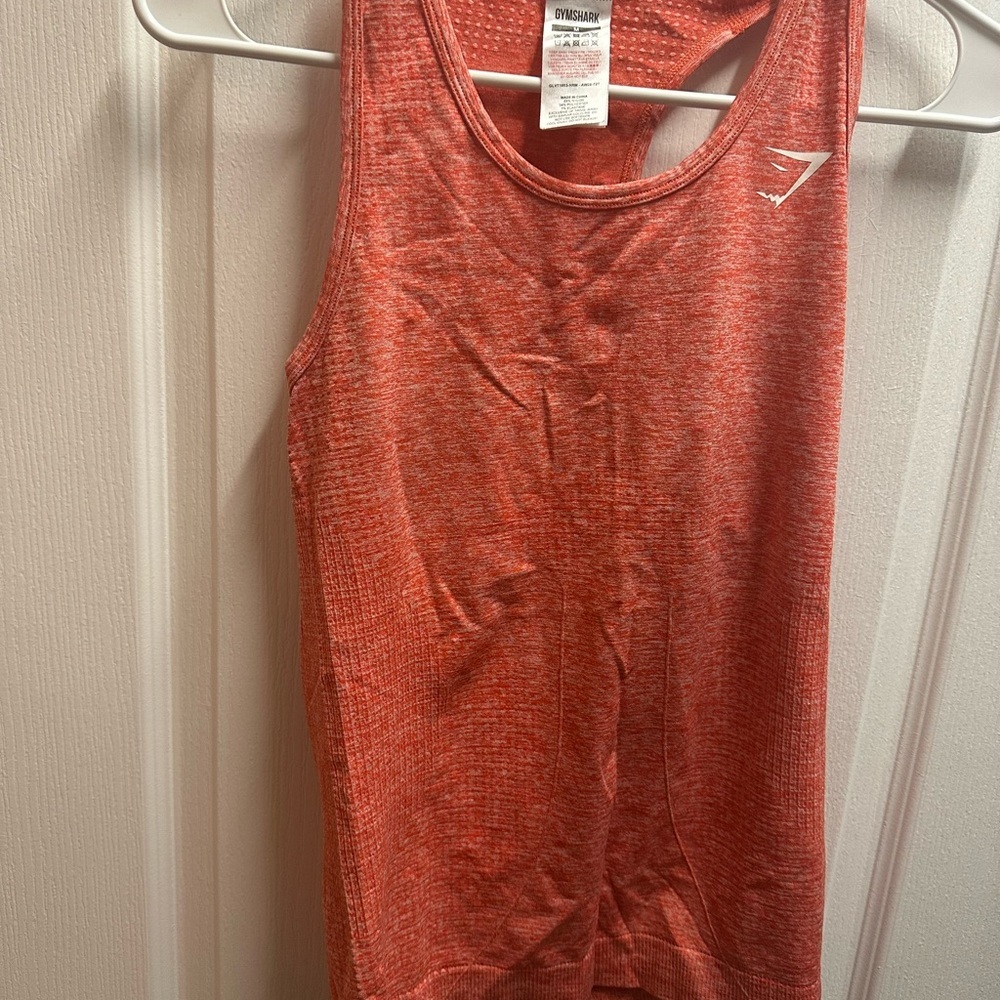Gymshark Women's orange tank  Top size M/ NWOT A49